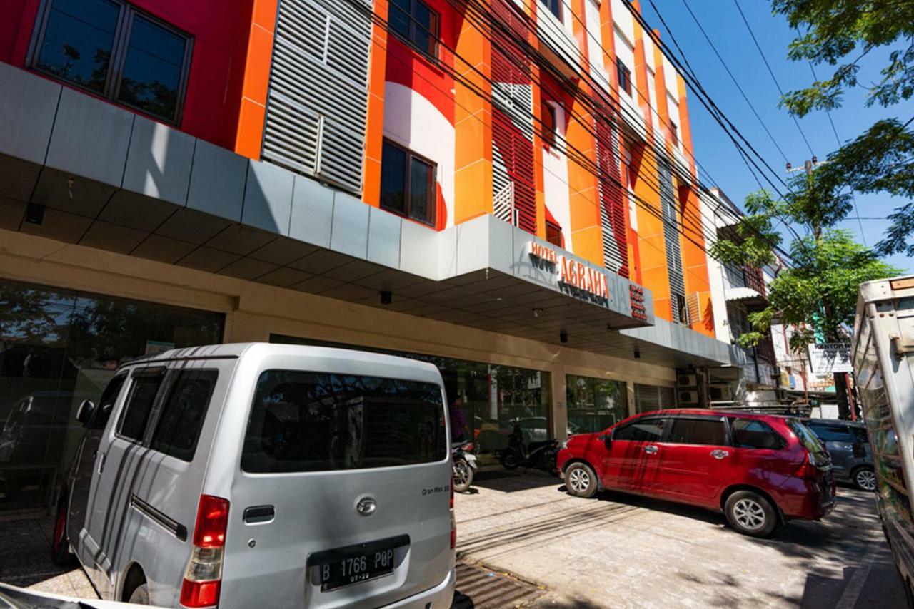 Agraha Andalas Hotel Makassar Exterior foto
